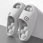 Chaussons d’intérieur semelle épaisse avec effet massage.