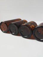 Lot de 5 pièces – Bouteilles d’huile couleur ambrée avec compte-gouttes.